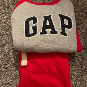 Two-piece Baby Gap outfit